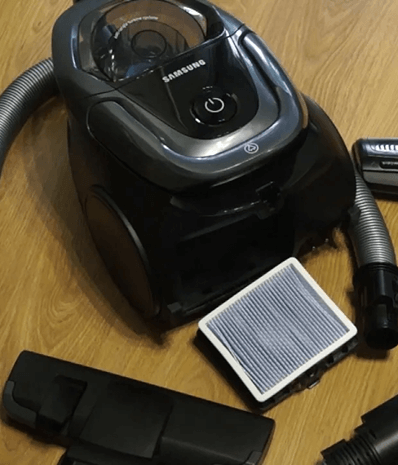 Пылесос Samsung SC18M31A0HP