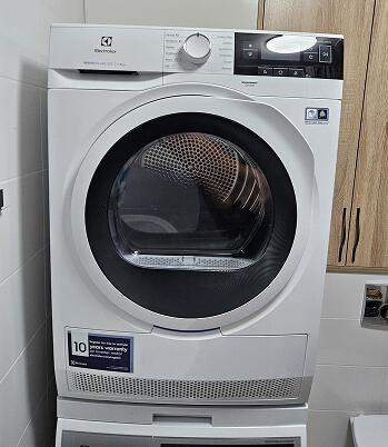 Сушильная машина Electrolux EW8HR458B